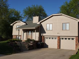 1627 N 152nd Plz, Omaha, NE 68154