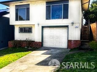 195 Castillejo Dr, Daly City, CA 94015