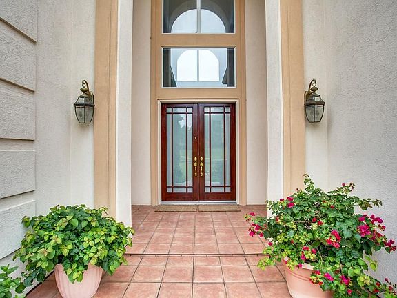 3rd image of 2836 Mira Vista Ln