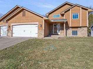 4864 Aspen Dr, Savage, MN 55378
