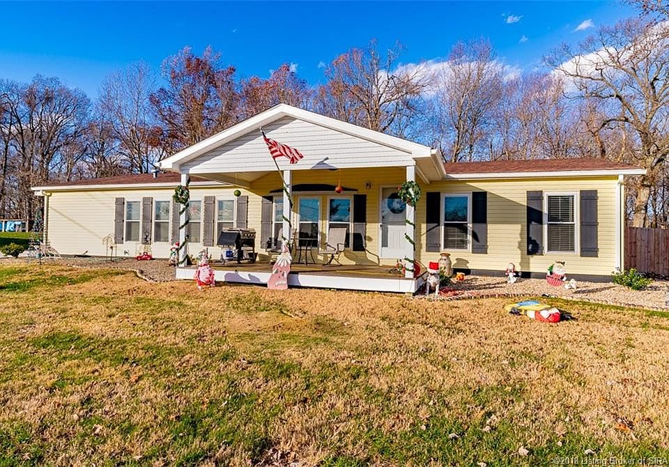 1st image of 5696 E Priddy Dr