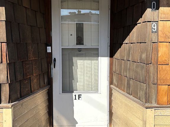 3rd image of 1009 Markley St #1F