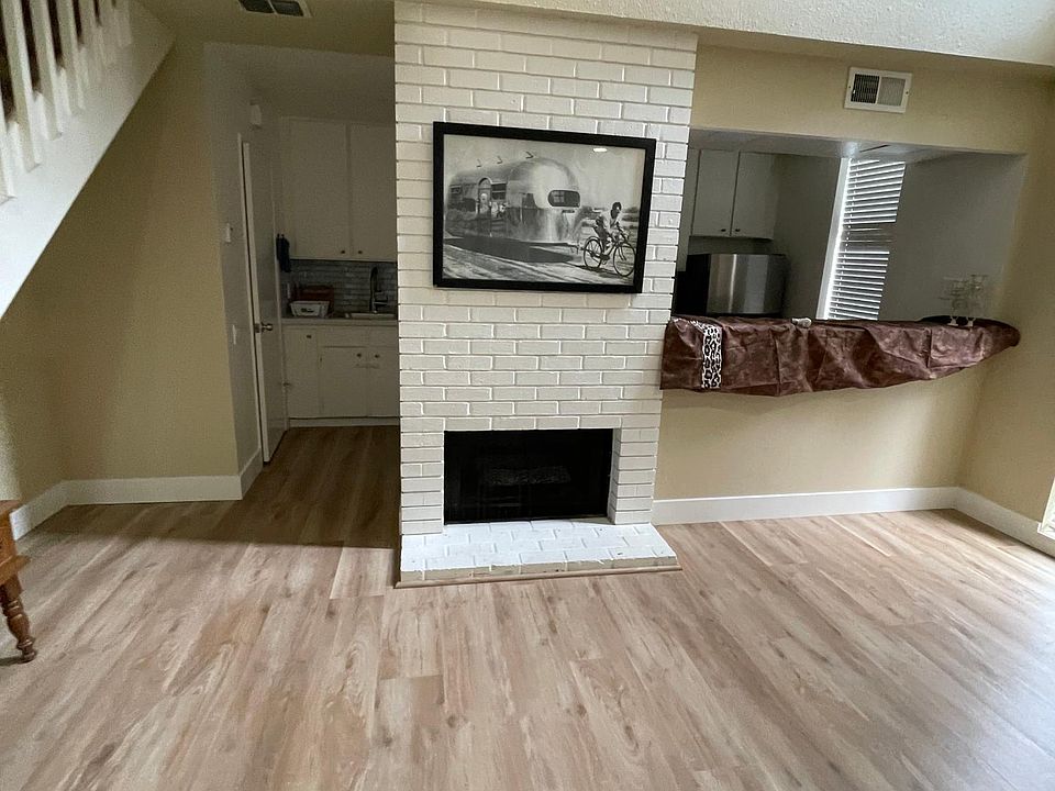 1st image of 649 Woodside Sierra Unit 6