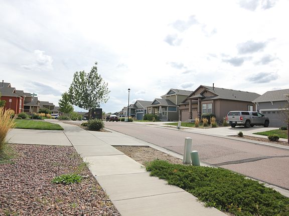 4th image of 1337 Celtic St