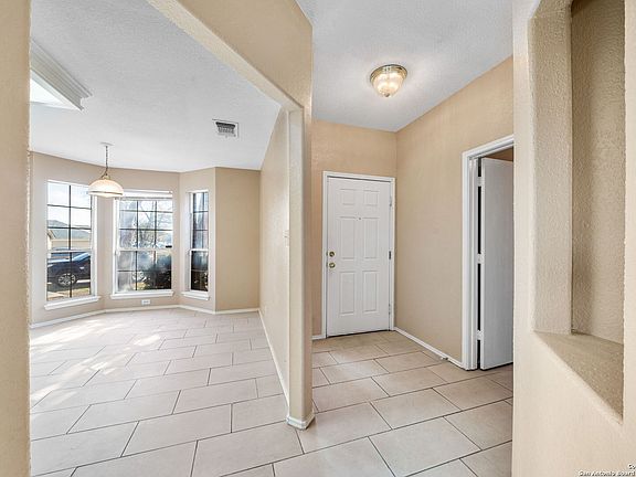 5th image of 603 Heritage Way
