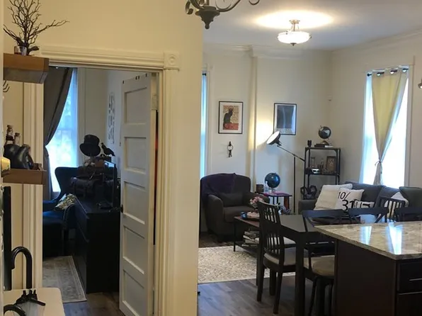 1056 Beacon St APT 8, Brookline, MA 02446