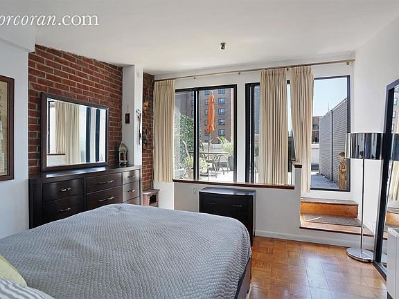 4th image of 67 E 11th St APT 715