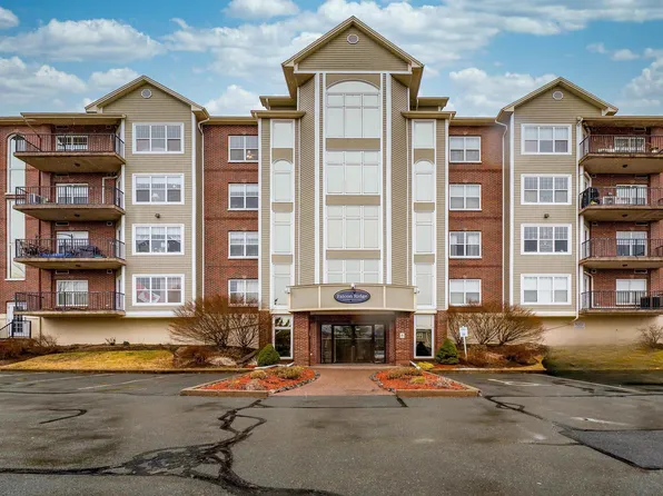 277 Rutledge St Unit 401, Halifax, NS B4A 4M2