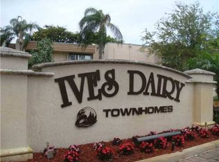 1017 NE 208th St, Miami, FL 33179