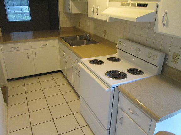 kitchen pic 2