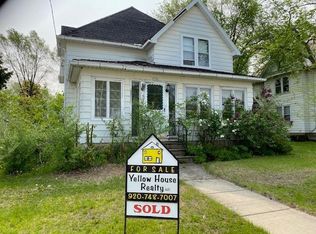 134 S Fulton St, Princeton, WI 54968