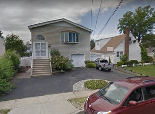338 Hawthorne Ave, Uniondale, NY 11553