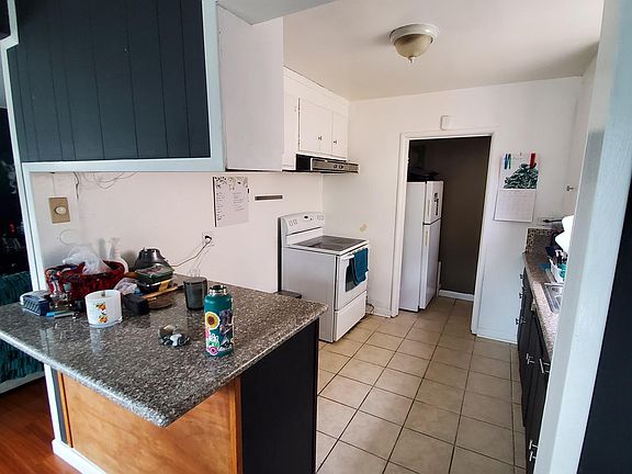 4th image of 2255 Park Blvd #225