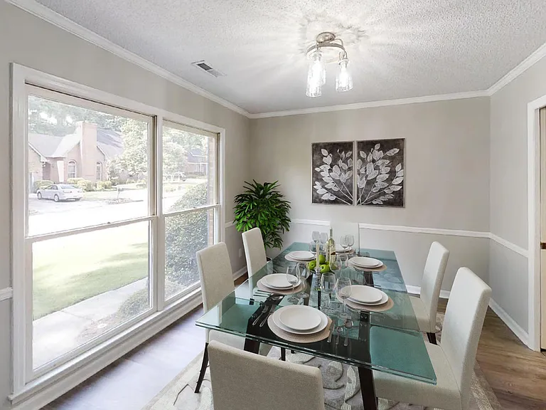 102 Montrose Dr — Photo 6