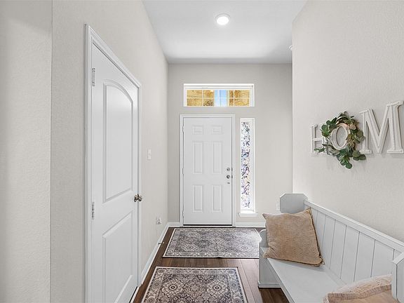 3rd image of 6620 McGregor Loop