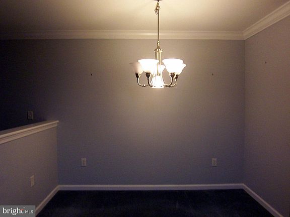 5th image of 145 Mendel Ct