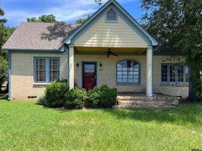 708 E 1st St, Hughes Springs, TX, 75656
