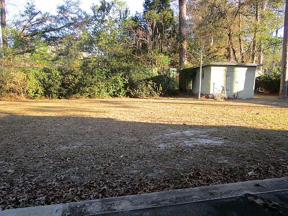 2nd image of 1013 S Palm St