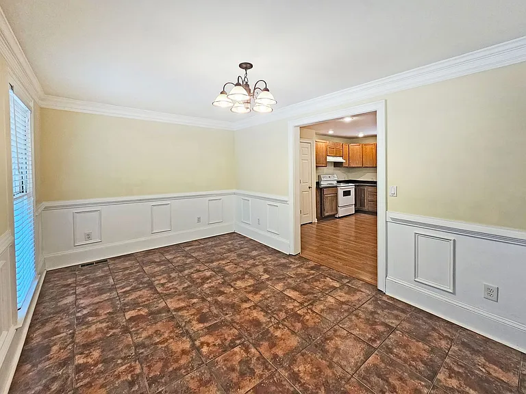 1653 Wildwood Rd NE — Photo 25