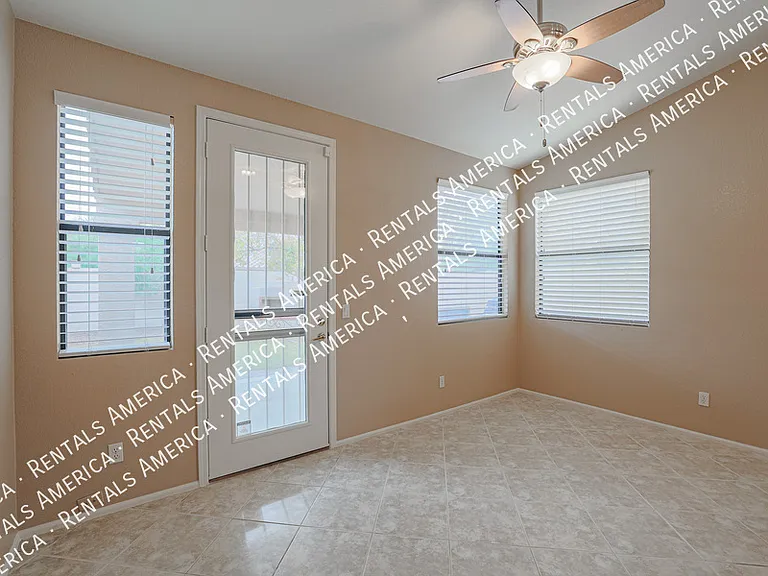 263 E Ashurst Dr — Photo 15
