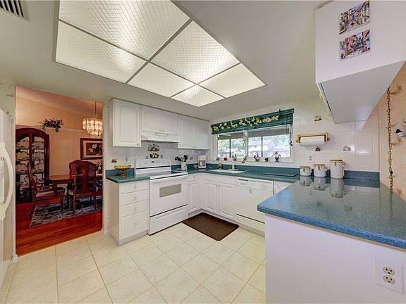 4th image of 687 Still Meadows Cir E