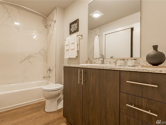 5th image of 1085 103rd Ave NE APT 503