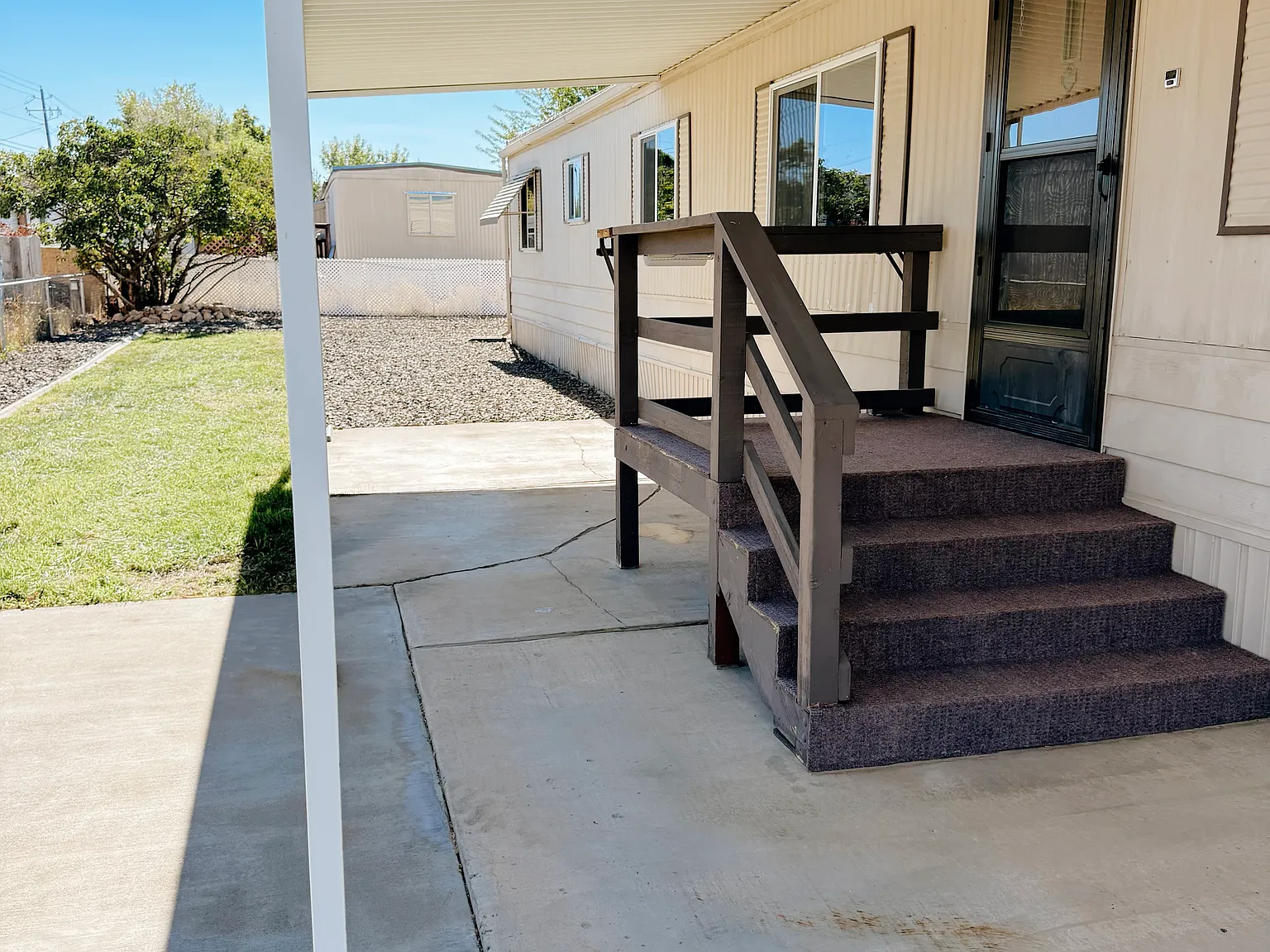 2 bed, 938 sqft, $2,000 — Photo 2