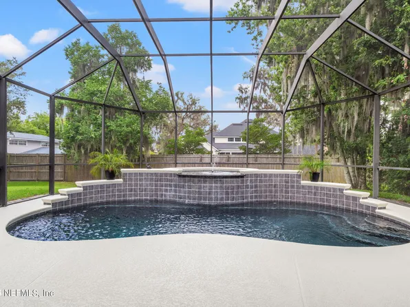 2188 AUTUMN COVE Circle, Fleming Island, FL 32003