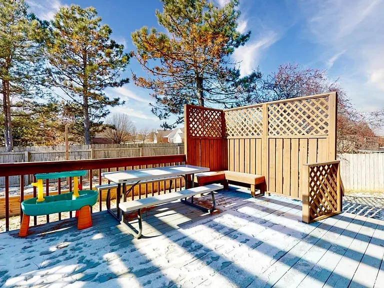 14 Kleggstone Cir — Photo 36