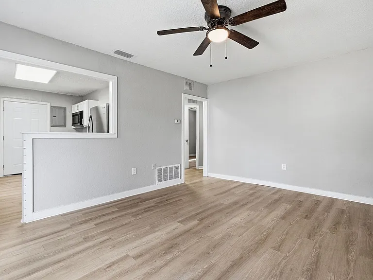 5931 Wilmar Rd — Photo 4