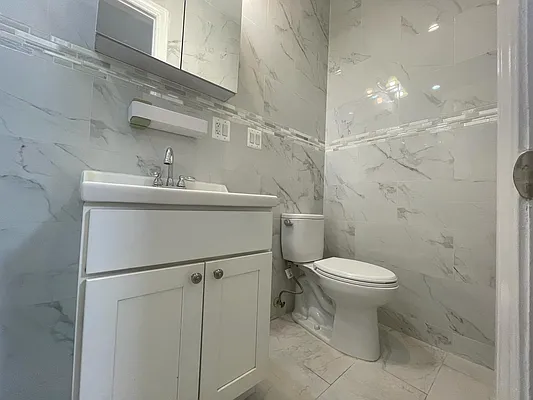 Rented by Signature Property Realty | media 4