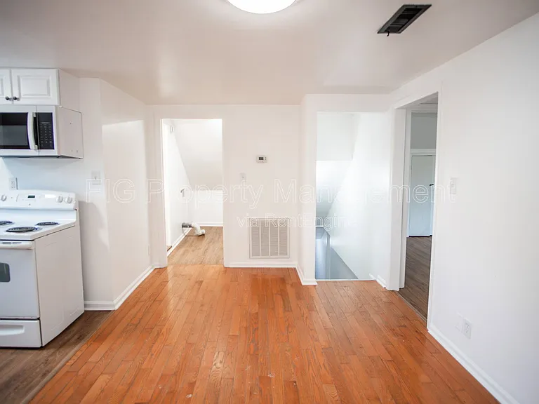 415 Watauga Dr #B — Photo 6