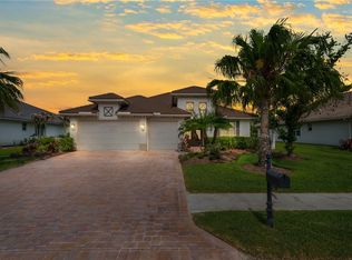 1095 Camelot Way, Vero Beach, FL 32966