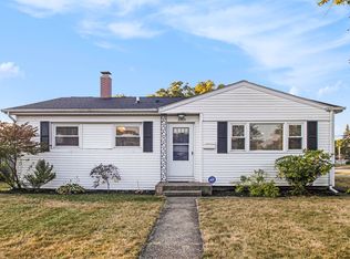 3004 Kettering Dr, South Bend, IN 46635