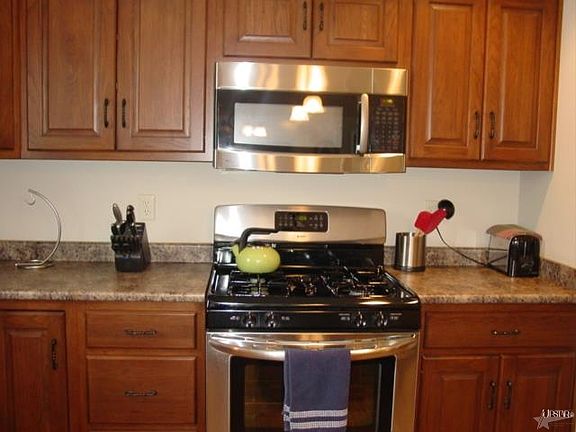2nd image of 93 N Lexington Dr