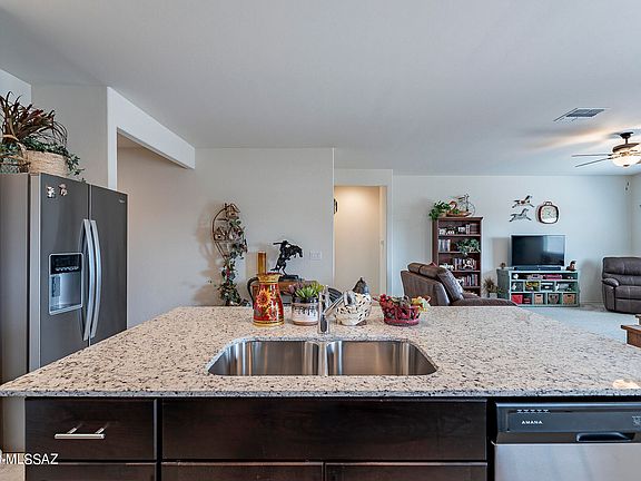 5th image of 10857 W Claxton Dr