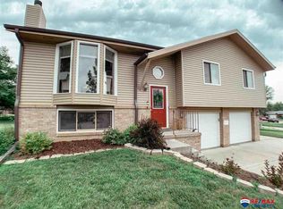 1800 Preamble Ln, Lincoln, NE 68521