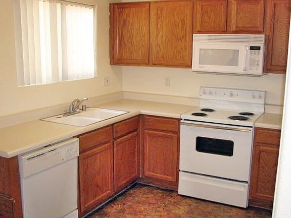 All appliances furnished