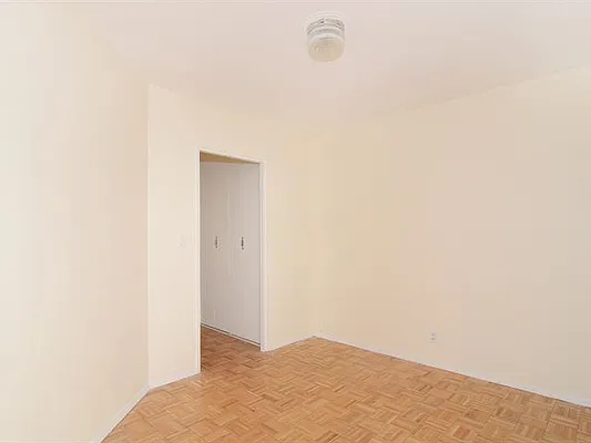 Sold by Robert E. Hill  | media 30