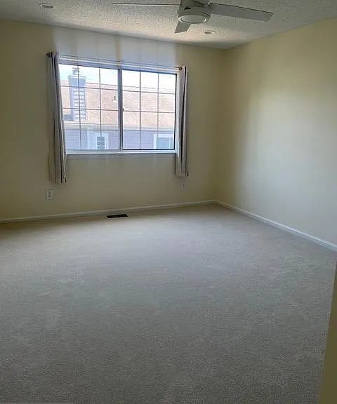 20 Lantern Ln #20 — Photo 13