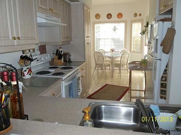 4th image of 5800 Sabal Trace Dr #303-3