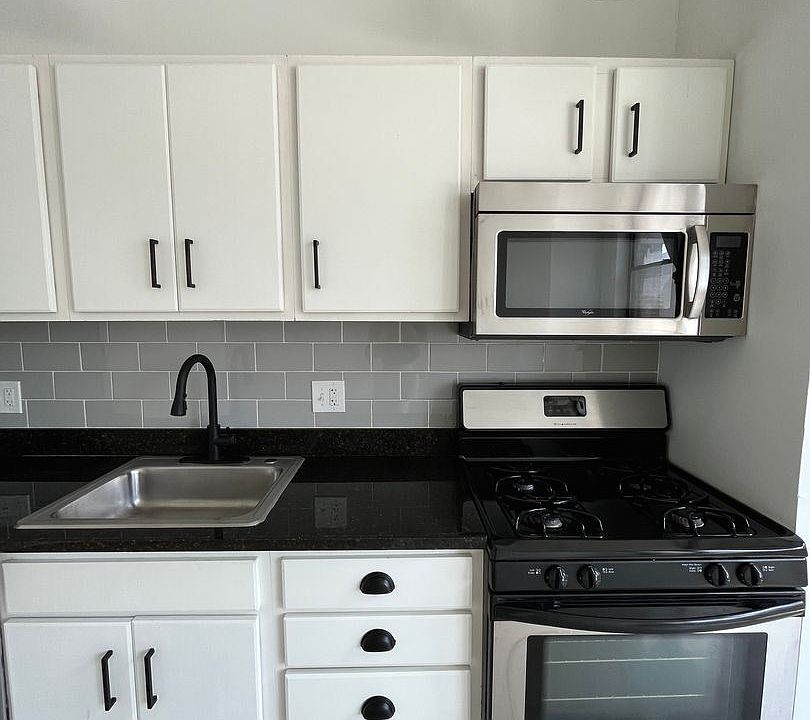1st image of 1600 N 16th St #11288723