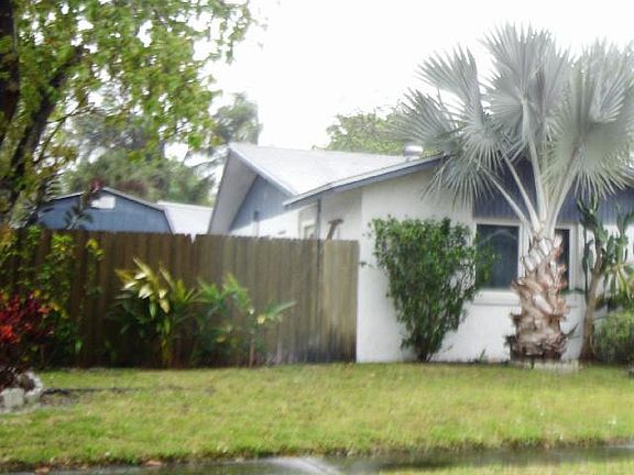 2nd image of 6533 Woodland Blvd N