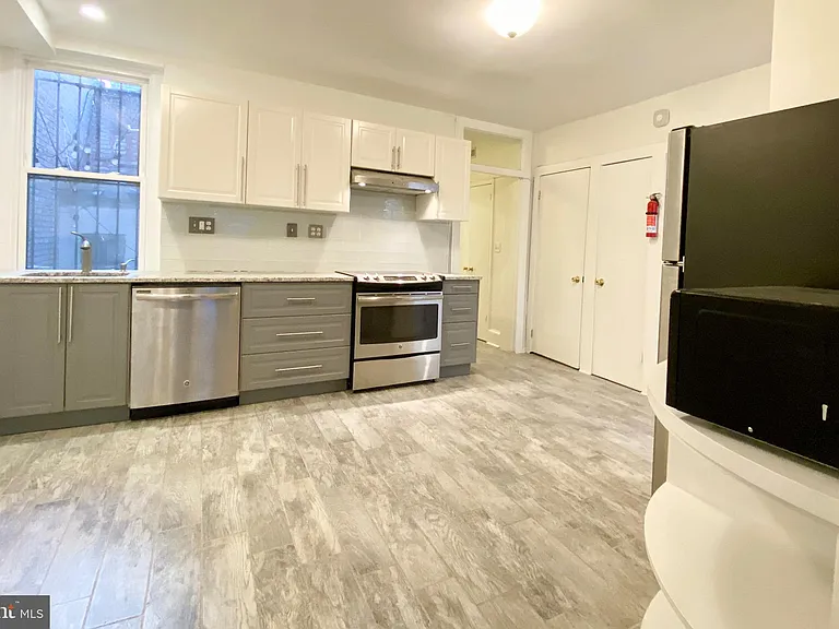 1225 O St NW — Photo 9