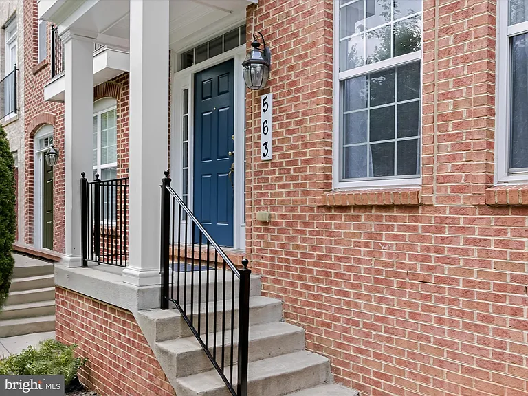 563 Pelican Ave — Photo 39