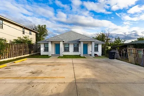 1454 E Garrison St Photo 1