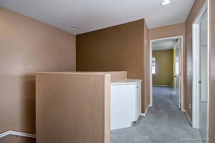 1433 Levant Ln #5 — Photo 9