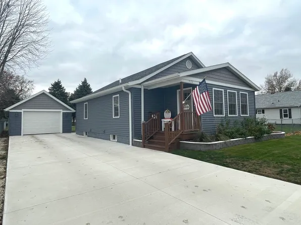 504 E 9th St, Rock Falls, IL 61071