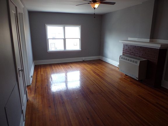 3rd image of 123 Virgil Ave