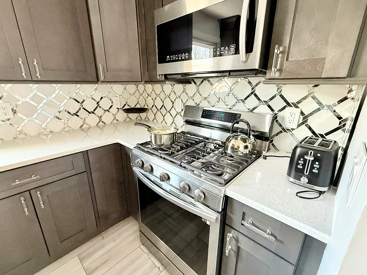 Building Photo - 33 Willow Wood Ct #2